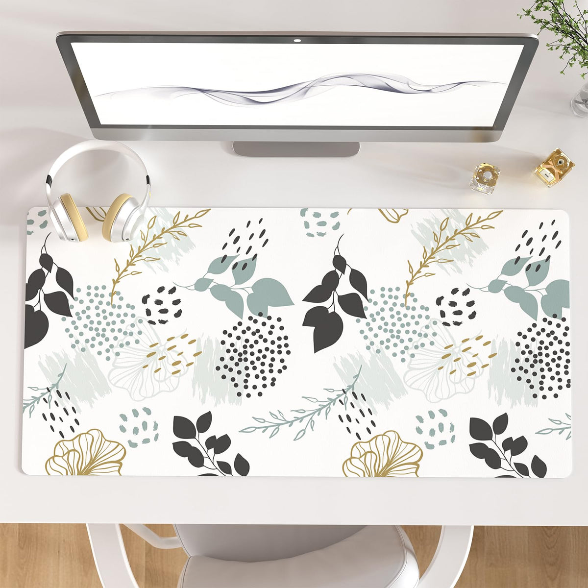 QIYI PU Leather Large Mouse Pad, Waterproof Desk Mat, 31.5" x 15.7", Peony